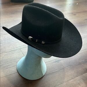 Stetson Black Felt Western Hat with Decorative Buckle !!  Size 58    7 1/4